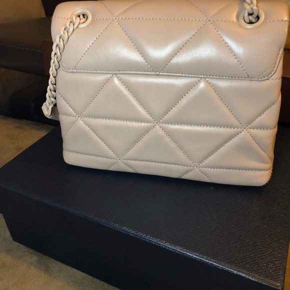 ❤️❤️SOLD❤️❤️Prada nappa small spectrum  bag - Picture 4 of 11